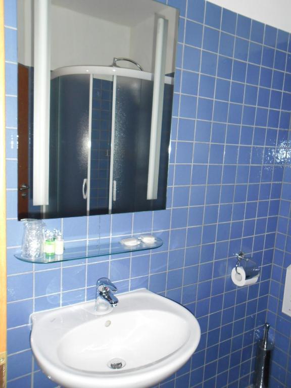 Hotel Arli Senica Zewnętrze zdjęcie